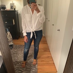 AND white tie shirt size L